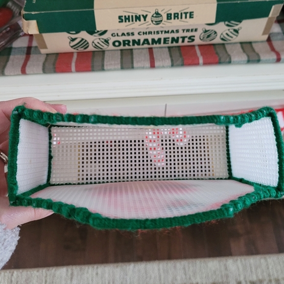 Vintage Christmas napkin holder - Picture 5 of 7